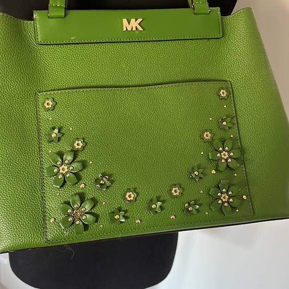 Michael Kors bag - Picture 3 of 8